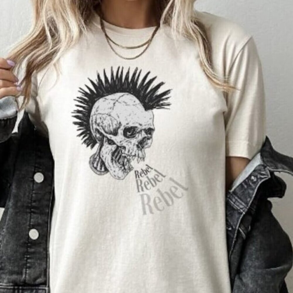Edgy Punk Mohawk Skull Rebel Rocker Graphic Unisex T-Shirt .